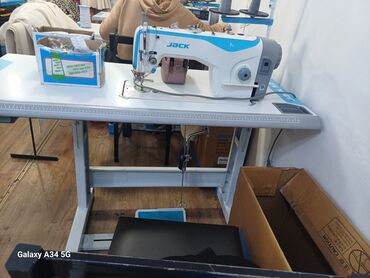 швейный машины: Продаётся швейная машына 4 шт 17000 сом
