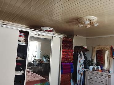 Продажа коттеджей и домов: СРОЧНО ПРОДАЕТСЯ ДОМ С УЧАСТОКОМ Район: Калыс-Ордо Участок: 6 соток — 3