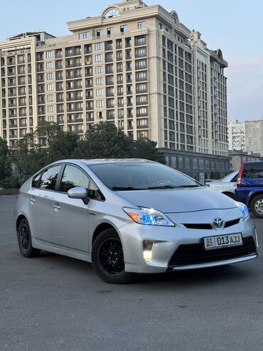 Toyota: Toyota Prius: 2015 г., 1.8 л, Вариатор, Гибрид, Хэтчбэк