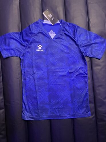 стол для настольного тенниса: Спортивная футболка KELME новые с завода с короткими рукавами и