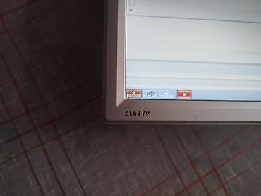 Monitori: Retro Acer monitor sa zvucnicima.
Bez postolja — 4