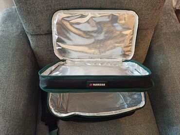 Ostali pribor i dodaci za alate: Nova termo torba sa dve unutrašnje pregrade i jakim plastičnim dnom na lalafo.rs — 10 Ostali pribor i dodaci za alate: Nova termo torba sa dve unutrašnje pregrade i jakim plastičnim dnom — 10