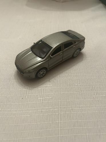 nerf satisi: Metal miniatur avtomobil modeli – Ford Mondeo sedan - Kolleksiya üçün — 1