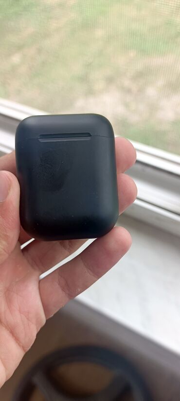 qulaqlıq bluetooth: Qara rəngli simsiz qulaqlıq dəsti - Kompakt şarj qutusu: Maqnitli