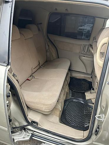 Toyota: Toyota Raum: 2004 г., 1.5 л, Автомат, Бензин, Минивэн — 20