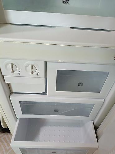 ipad satilir: İşlənmiş 2 qapılı Samsung Soyuducu Satılır, rəng - Ağ, Dolab içi — 7