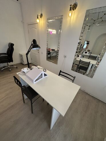 Кабинеты в салонах красоты: Сдаю Кабинет в салоне, 30 м², Для мастера по маникюру