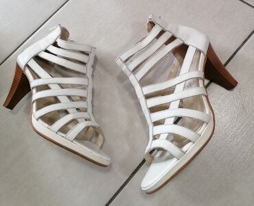 zenske sandale 2023: Sandals, 36