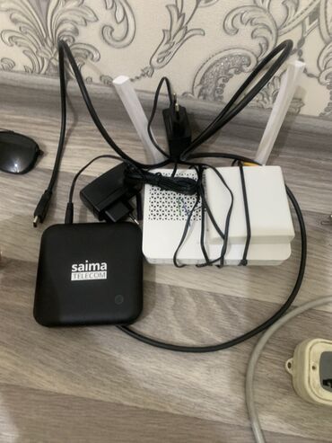 роутеры вай фай: Белый Wi-Fi роутер с двумя внешними антеннами обеспечивает