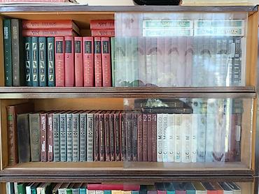 Dolablar: Продаются книжные полки времен Советского Союза. Со стеклами — 1