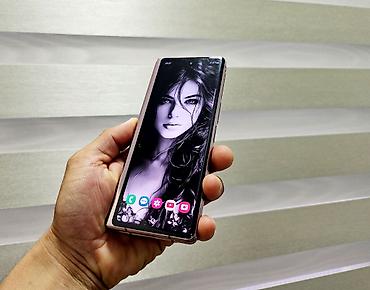 samsung galaxy fold2: Samsung Galaxy Z Fold 2, Б/у, 256 ГБ, цвет - Розовый, 2 SIM, 1 SIM — 9
