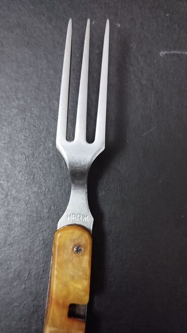 двухкоронная вилка: Складная вилка и нож для консервы, туристическая походная СССР