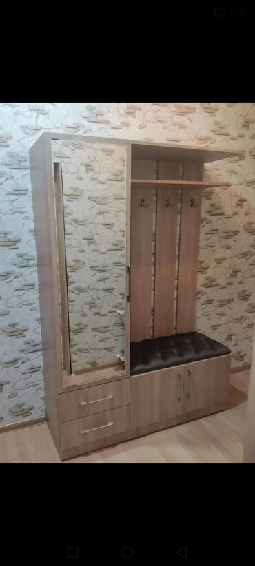 Dolablar: Dəhliz dolabı Satılır 170₼ Yenidir Ölçü 2/1.40 Ünvan Maştağa K3046