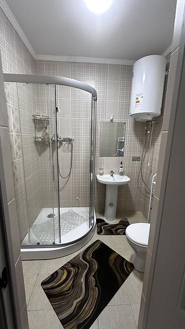 Долгосрочная аренда домов: 100 м², 3 комнаты, Парковка — 8