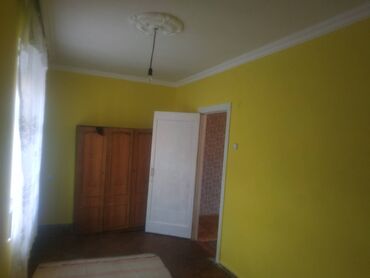 Uzunmüddətli kirayə mənzillər: Sumqayıt şəhər 8 mk mərkəzində univeristetə yaxın hər yərə yaxın — 9