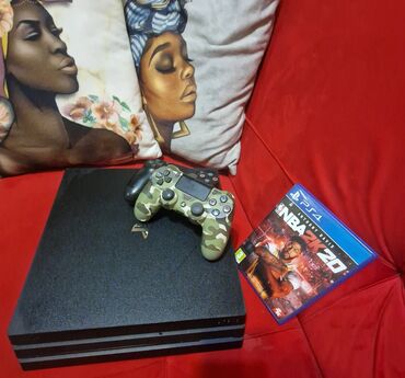 Xbox Series S: Playstation 4 pro 1tgb yaddaş 2 pult 1 disk hediyye içinde oyunlarla