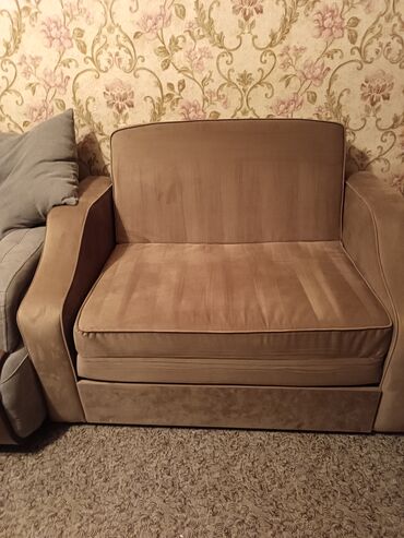 раскладное кресло: Диван-кровать, цвет - Коричневый, Б/у