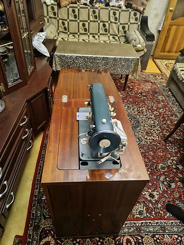 drift ucun maşınka: Taxta şkaflı tikiş maşını “Çayka-2”. SSRİ istehsalı olan bu model — 4