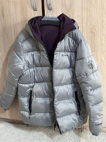 Пуховики и зимние куртки: Двусторонняя утеплённая куртка с капюшоном. Стоила 11500 отдаю очень — 1