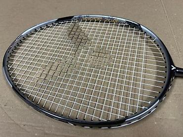 Rekviziti za vežbanje: Reket za badminton Victor (model iz serije Brave Sword/BS, oznake na — 8