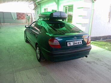 Toyota: Toyota Avensis: 2001 г., 1.8 л, Механика, Бензин, Хэтчбэк