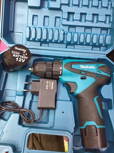 makita 4d laser: Aku bušilica Makita Bušilica je u koferu Novo 2x punjiva baterija