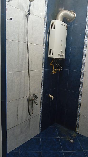 baki ayliq kiraye evler: 4 mik Ecemi Nesimi metrolari yaxinliginda 2 otaq bina evi 5/2 — 7