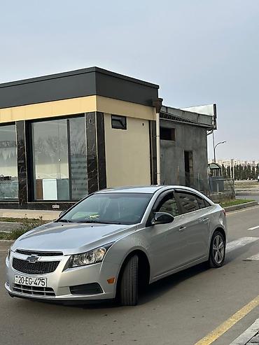 cruze spoyler: Vuruğu udarı, dəyişən detalı yoxdur.Vini təmizdir.Koja salon, 17 lik — 7