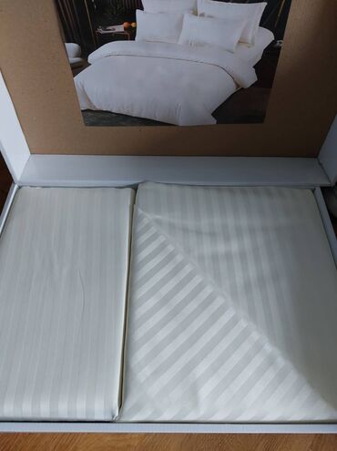 Posteljina: Bračna, Damast — 13