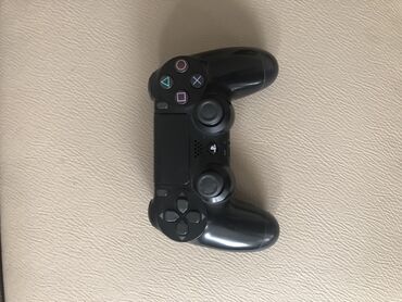 1001 oyun: Sony PlayStation 4 konsolları üçün nəzərdə tutulmuş qara rəngli