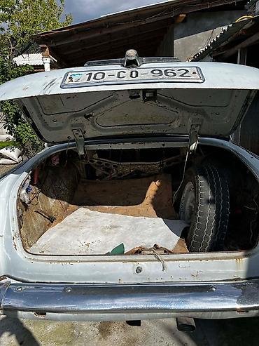 ГАЗ: GAZ-21 Volqa, klassik sovet sedanı Xüsusiyyətlər: - Korpus: 4 qapılı — 7