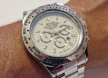 Ručni satovi: Sat ROLEX 
Cena:2600din na lalafo.rs — 10 Ručni satovi: Sat ROLEX 
Cena:2600din — 10