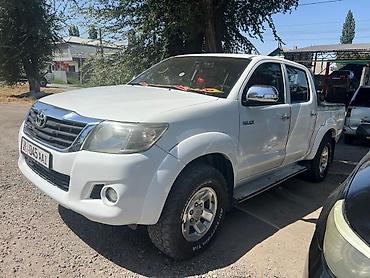бампер mitsubishi delica: Toyota Hilux: 2014 г., 2.7 л, Механика, Бензин, Пикап — 4