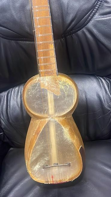 gitara simləri: Milli musiqi aləti – tar

Qiymetde razilashmag olar — 3