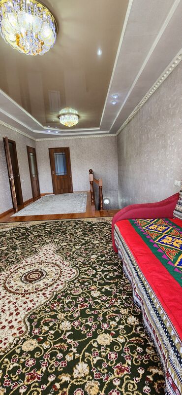 чат рулетка кыргызстан: 170 м², 6 комнат, Свежий ремонт Кухонная мебель