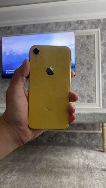 Apple iPhone: IPhone Xr, Б/у, 64 ГБ, Желтый, 79 %