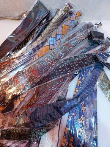 радуга цены: Новые галстуки 400 штук Разные расцветки. Цена за 1 штуку. минимум 200