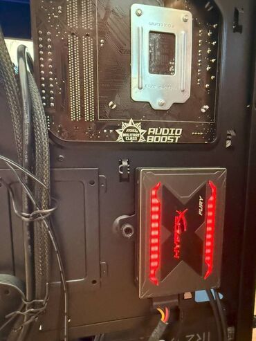 Настольные ПК и рабочие станции: TƏCİLİ SATILIR Oyun və dizayn işləri üçün PC İntel Core(TM) i3-6100