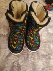 аккумулятор для машины детской: Продам зимние уги. Размер-28 Состояние новое. Очень теплые