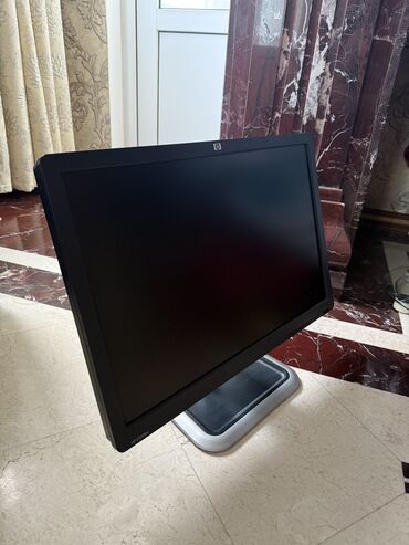 universal manitor: HP Monitor PC kompüter Üçün. Hərşeyi işləyir Ölçüsü Eni 52. Uzunluqu