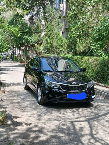 машина кейж: Kia Rio: 2015 г., 1.6 л, Автомат, Бензин, Седан