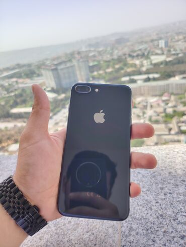 iphone 6 plus ekran: IPhone 8 Plus, 256 GB, Qara, Barmaq izi