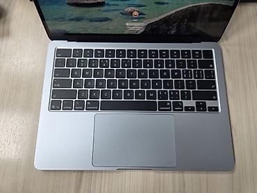 чехол макбук аир 13: Apple MacBook Air 13.6" (Liquid Retina 2560×1664), чип Apple M5, 16 ГБ — 1