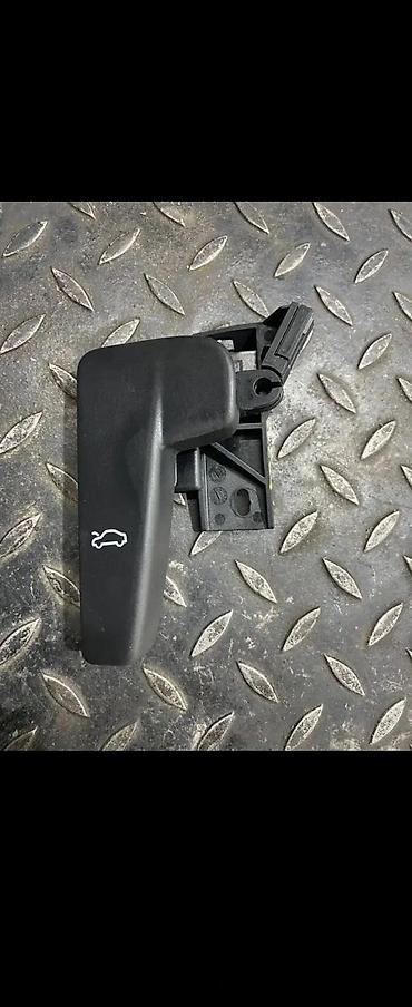 alternator: VW TIGUAN 16-21 RUCKA ZA OTVARANJE HAUBE | Audi vagen delovi ZEMUN — 1