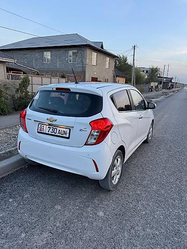 2016: Chevrolet Spark: 2016 г., 0.1 л, Вариатор, Бензин, Хэтчбэк — 5