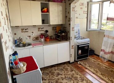 квартиры в районе аламединского рынка: 1 комната, 44 м², 106 серия улучшенная, 9 этаж, Старый ремонт