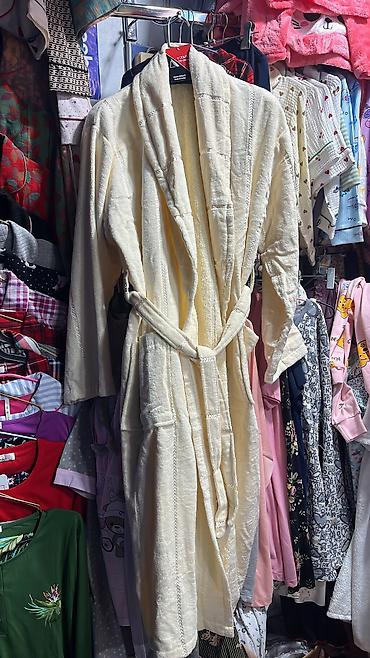 Другая мужская одежда: Мужские пижамы Мусжкие халаты Мужское термобелье Широкий ассортимент — 28