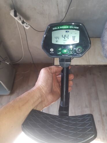 qaş aparati: Metal detektor – Gold Range Silver Xüsusiyyətlər: - Rəqəmsal LCD