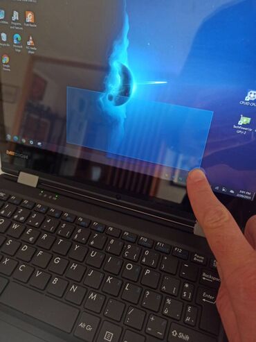 Ostali laptopovi i netbook računari: Medion Akoya E2218T/Ekran Touch/ 11.6 inca/4cora, 4Treda Medion Akoya — 3