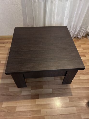 Masalar: Həm jurnalnı açılır olur ortalığ stol təzədi az işlənib çox az elə bil — 6